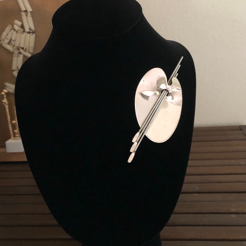 VTG Beautiful Artists Palette Pin by Renoir